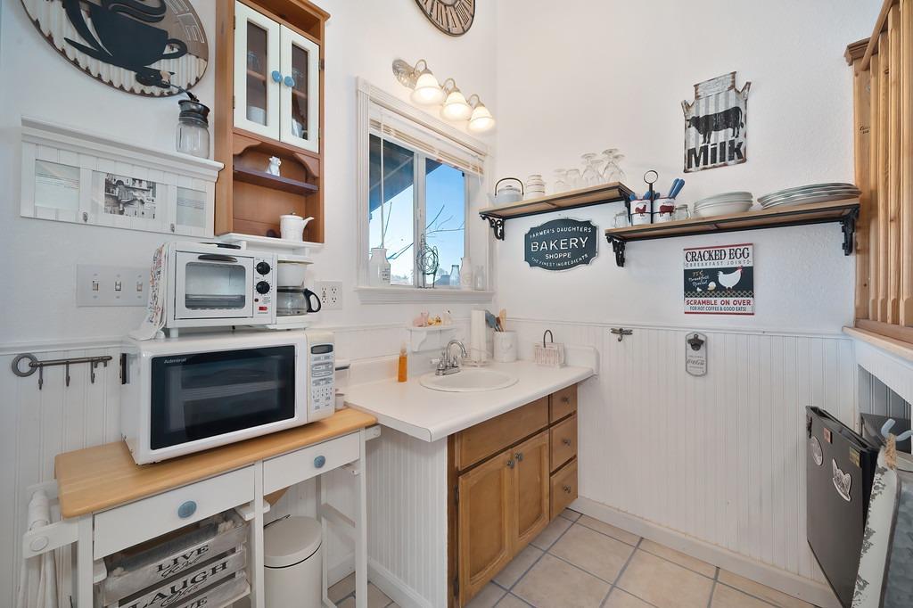Detail Gallery Image 52 of 96 For 5240 Salmon Falls Rd, Pilot Hill,  CA 95664 - 2 Beds | 2 Baths