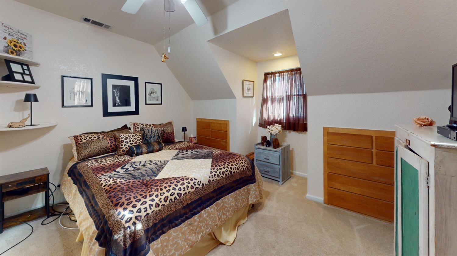 Detail Gallery Image 10 of 15 For 3321 N Canyon Rd, Camino,  CA 95709 - 3 Beds | 2/1 Baths