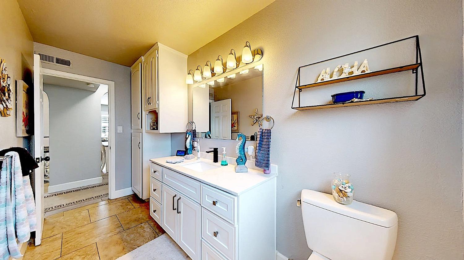Detail Gallery Image 35 of 77 For 204 N Santa Ana Ave, Modesto,  CA 95354 - 5 Beds | 3 Baths