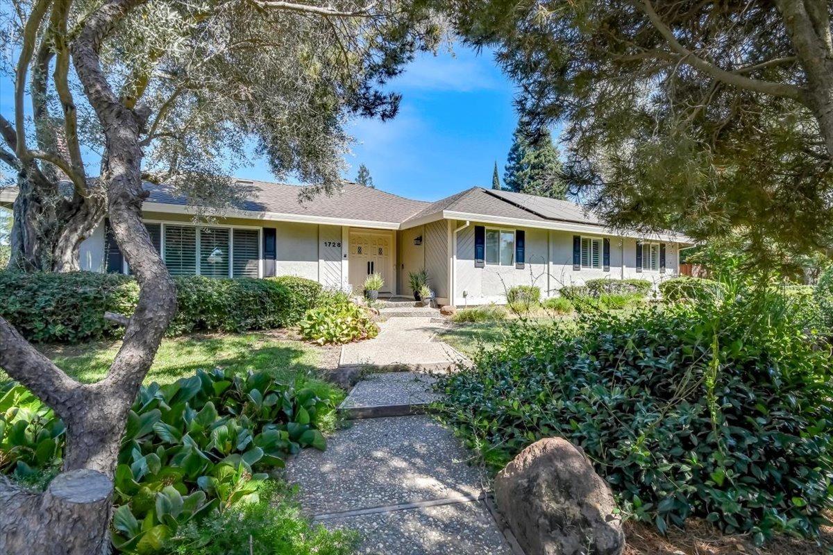 Detail Gallery Image 1 of 1 For 1728 Columbia Dr, Yuba City,  CA 95991 - 4 Beds | 2/1 Baths