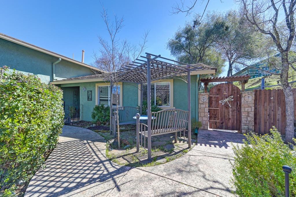 Detail Gallery Image 13 of 96 For 5240 Salmon Falls Rd, Pilot Hill,  CA 95664 - 2 Beds | 2 Baths
