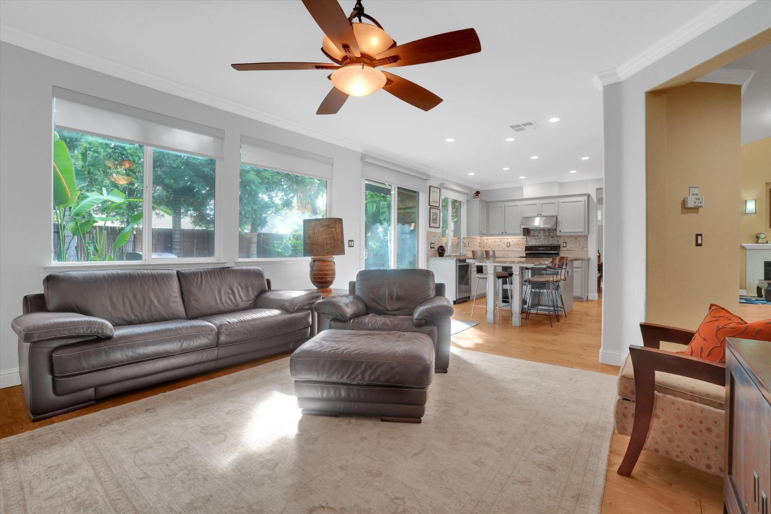Detail Gallery Image 21 of 38 For 492 Banff Ct, Tracy,  CA 95377 - 5 Beds | 3 Baths