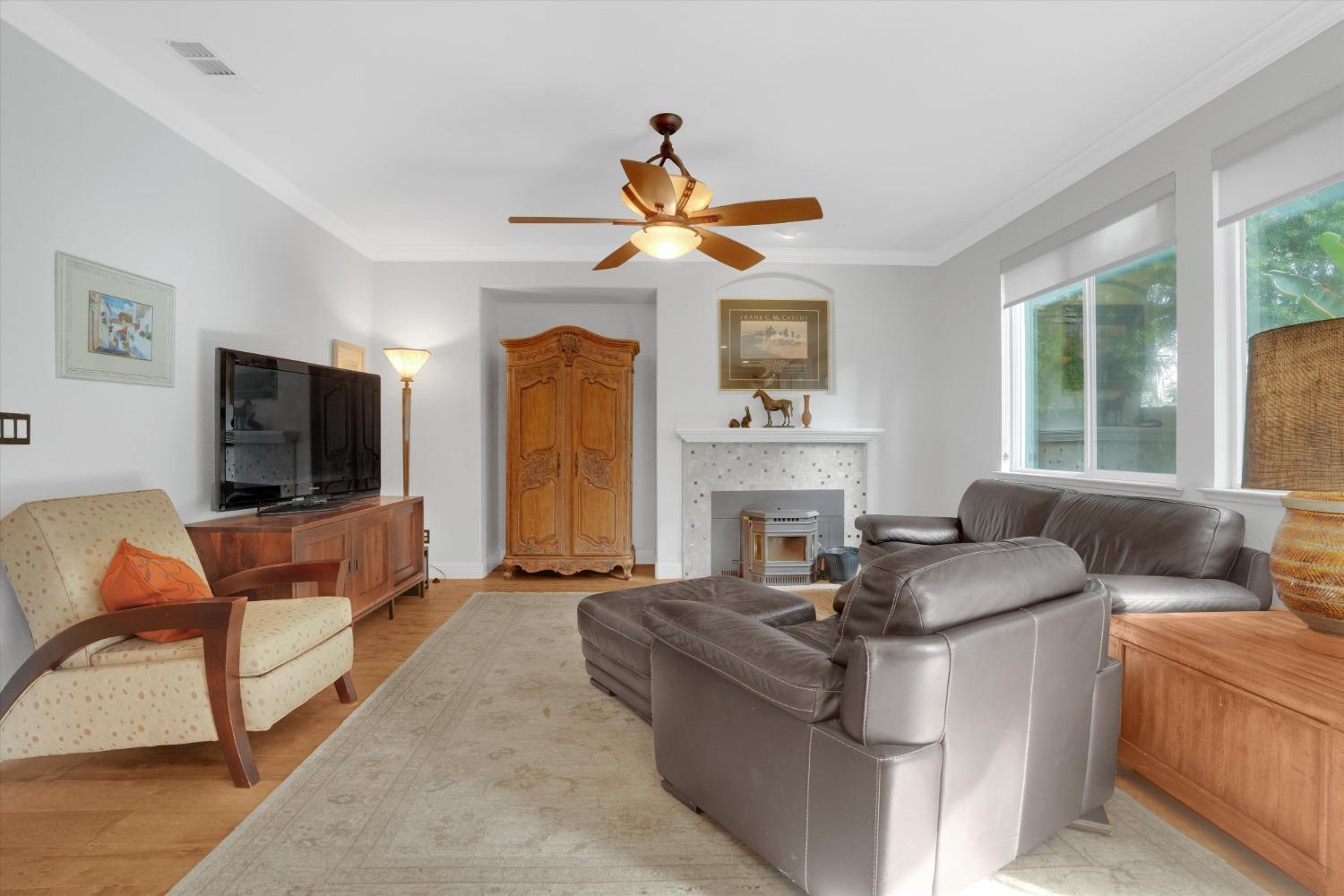Detail Gallery Image 19 of 38 For 492 Banff Ct, Tracy,  CA 95377 - 5 Beds | 3 Baths