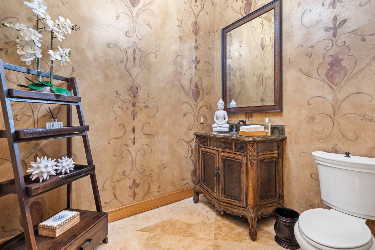 Detail Gallery Image 14 of 87 For 6301 Saint Andrews Dr, Stockton,  CA 95219 - 5 Beds | 5/2 Baths
