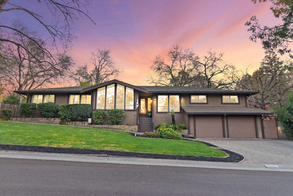 Detail Gallery Image 1 of 1 For 4936 Saint Thomas, Fair Oaks,  CA 95628 - 4 Beds | 3 Baths