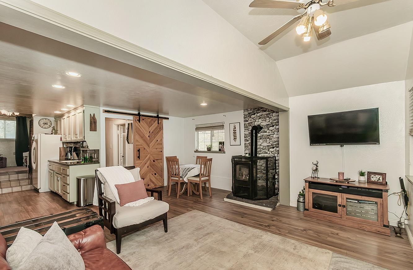Detail Gallery Image 15 of 60 For 41770 Meadow Ln, Auberry,  CA 93602 - 1 Beds | 1 Baths