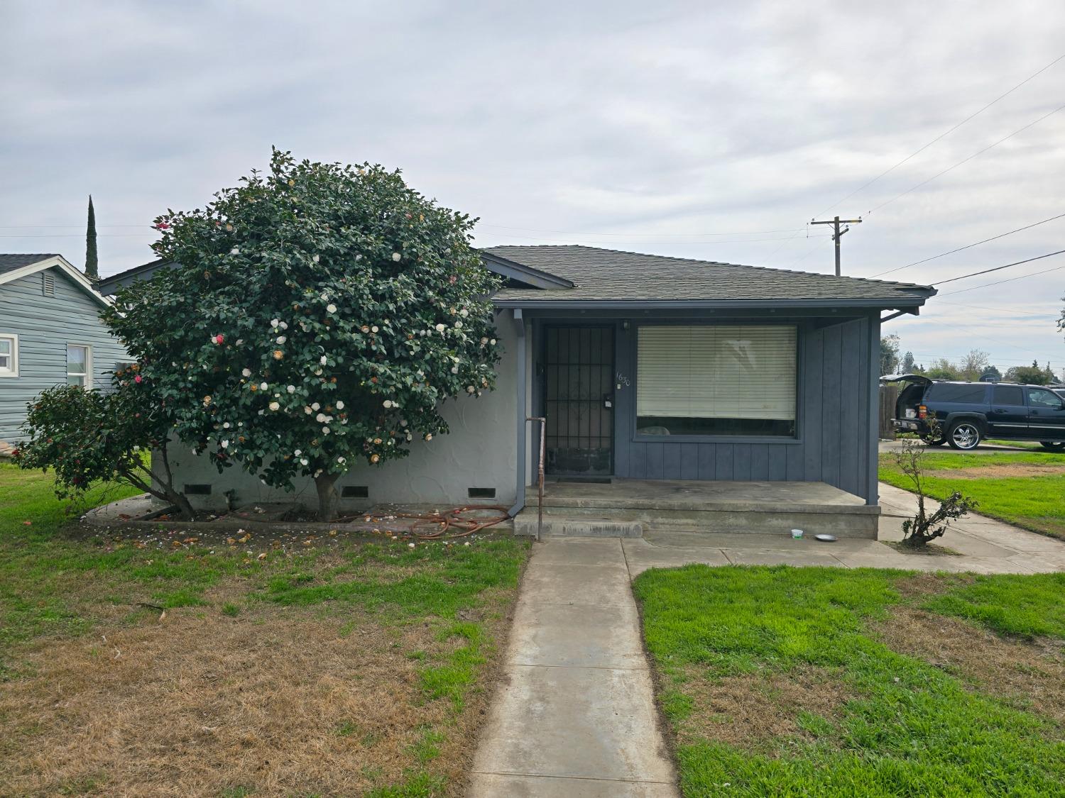 Detail Gallery Image 1 of 1 For 1630 Wolf Ave, Modesto,  CA 95358 - 2 Beds | 1 Baths