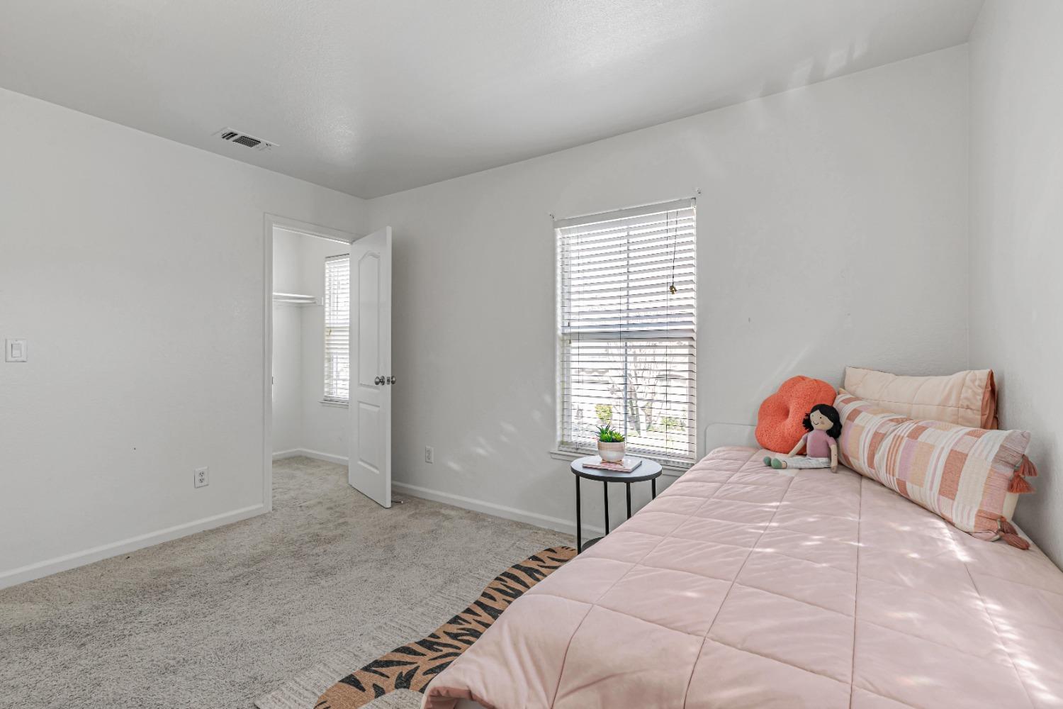 Detail Gallery Image 23 of 57 For 3012 Calla Lily Ln, Stockton,  CA 95209 - 4 Beds | 2/1 Baths