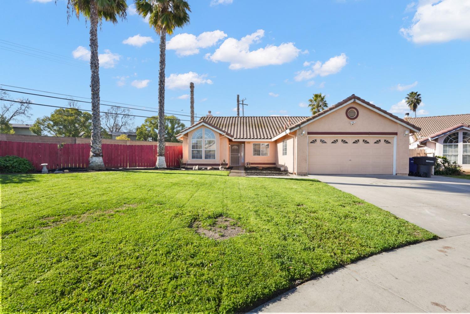 Detail Gallery Image 1 of 1 For 1525 Feather River Ct, Modesto,  CA 95351 - 4 Beds | 2 Baths