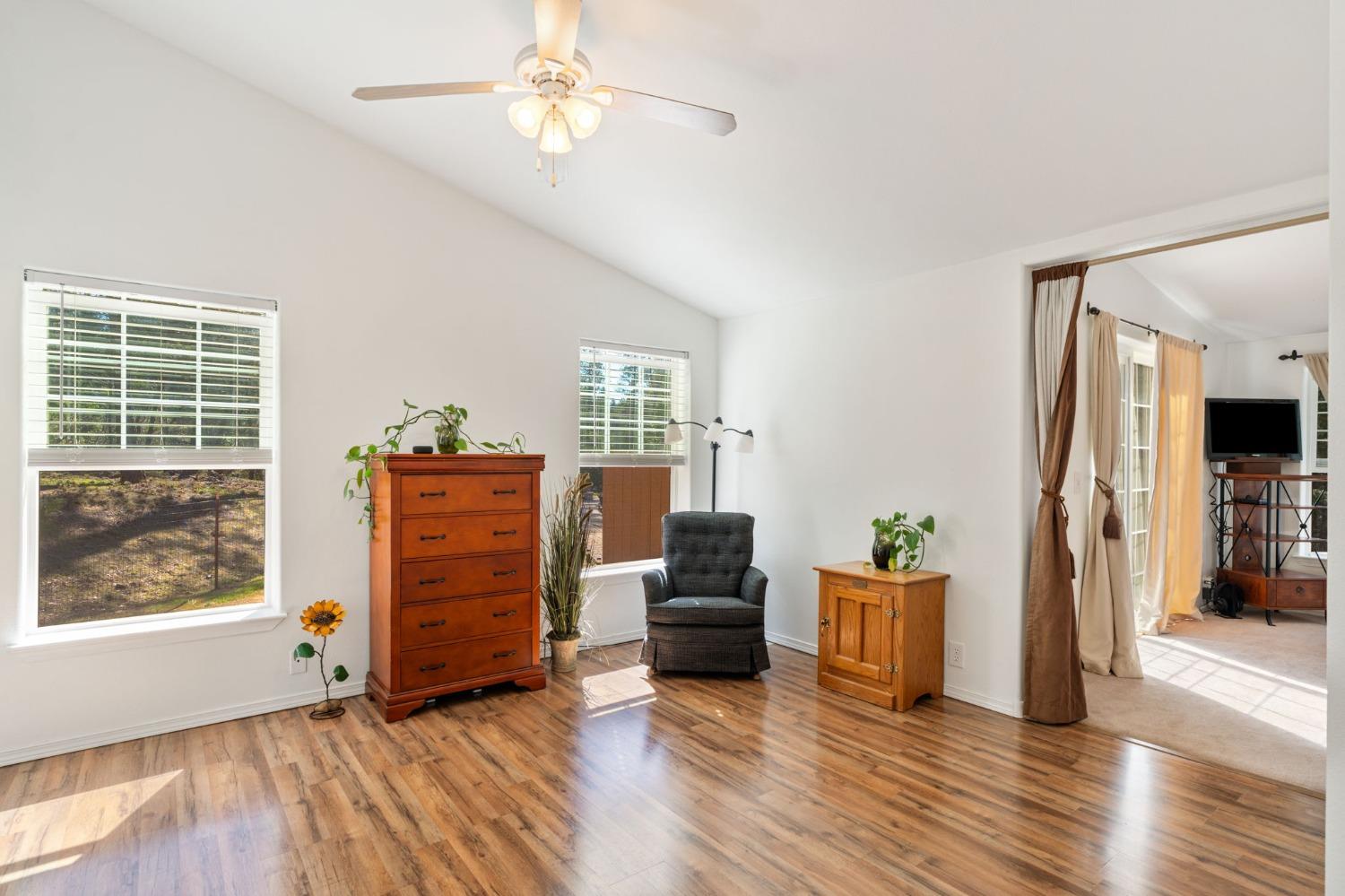 Detail Gallery Image 12 of 46 For 3830 Dogwood Pass Rd, Mokelumne Hill,  CA 95245 - 4 Beds | 4 Baths