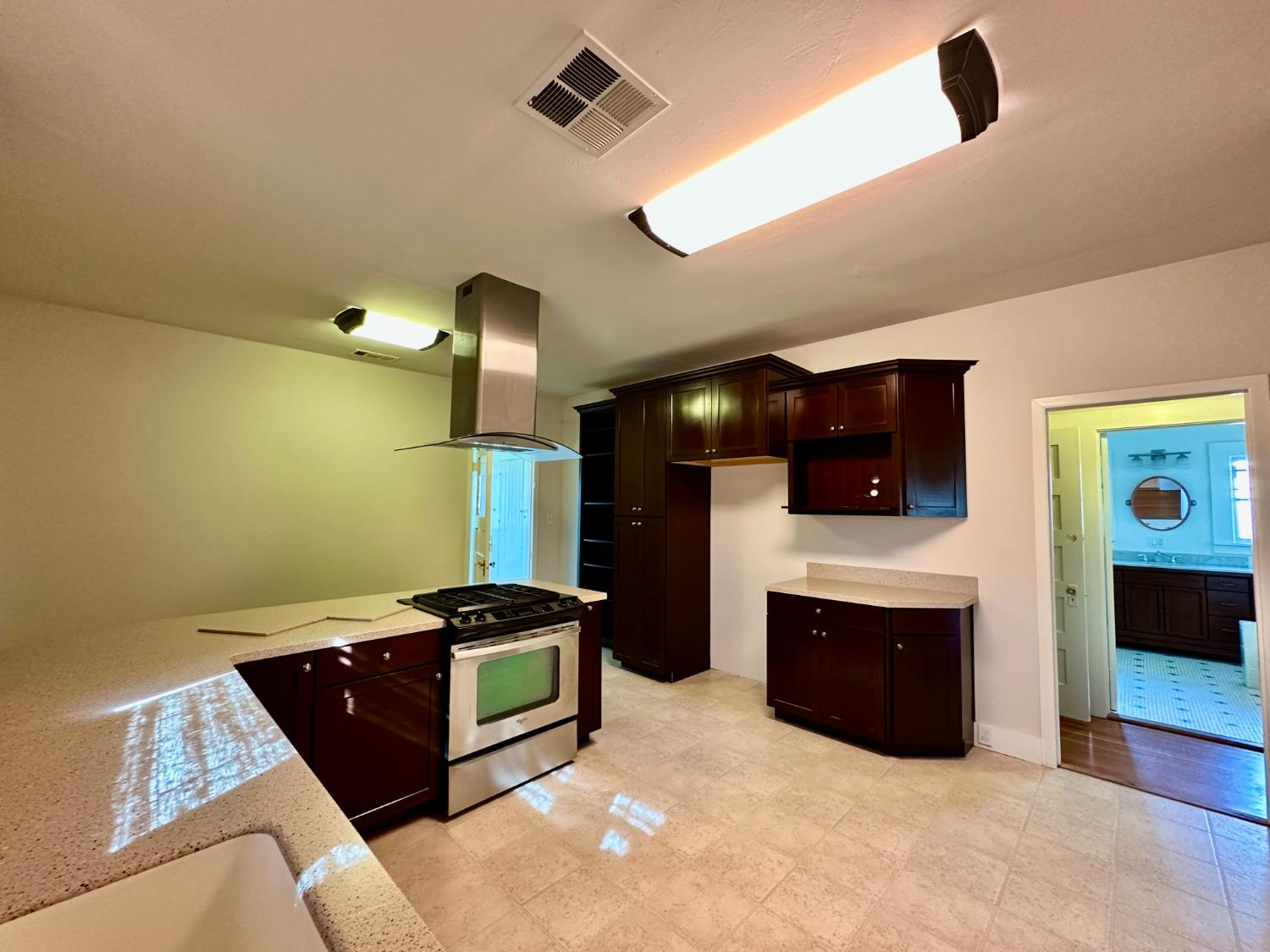 Detail Gallery Image 19 of 29 For 1059 Q St, Newman,  CA 95360 - 2 Beds | 1 Baths