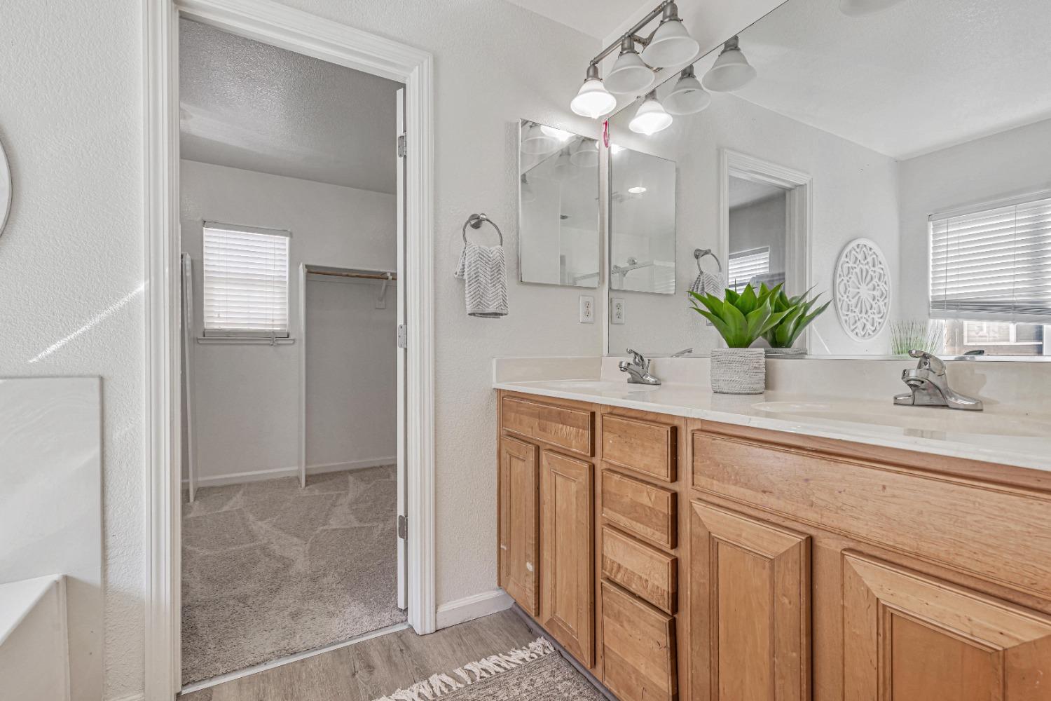 Detail Gallery Image 36 of 57 For 3012 Calla Lily Ln, Stockton,  CA 95209 - 4 Beds | 2/1 Baths