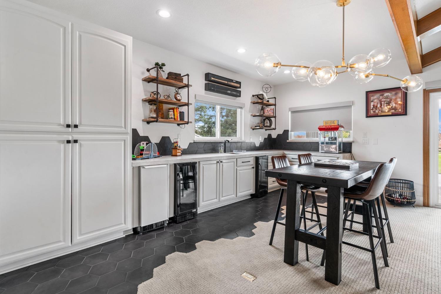 Detail Gallery Image 49 of 87 For 6301 Saint Andrews Dr, Stockton,  CA 95219 - 5 Beds | 5/2 Baths