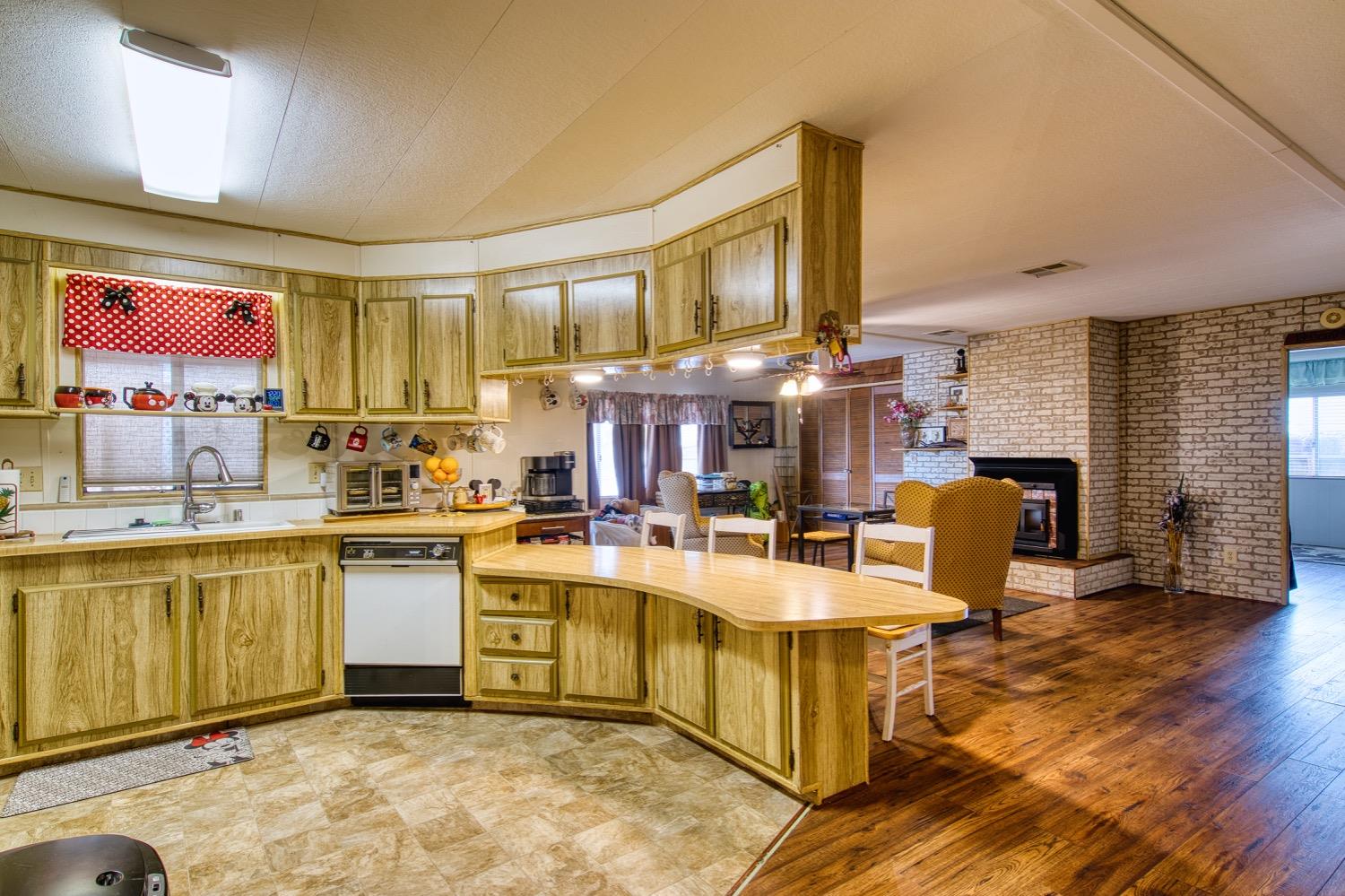 Detail Gallery Image 10 of 24 For 1905 Diamond Head Dr, Modesto,  CA 95355 - 2 Beds | 2 Baths