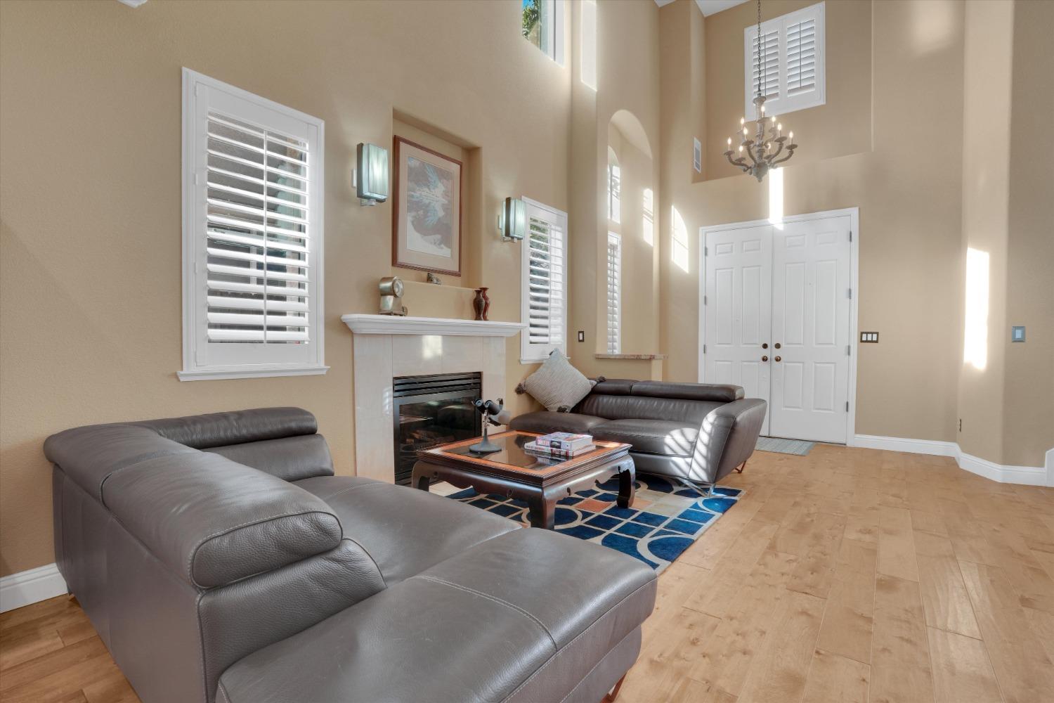 Detail Gallery Image 10 of 38 For 492 Banff Ct, Tracy,  CA 95377 - 5 Beds | 3 Baths