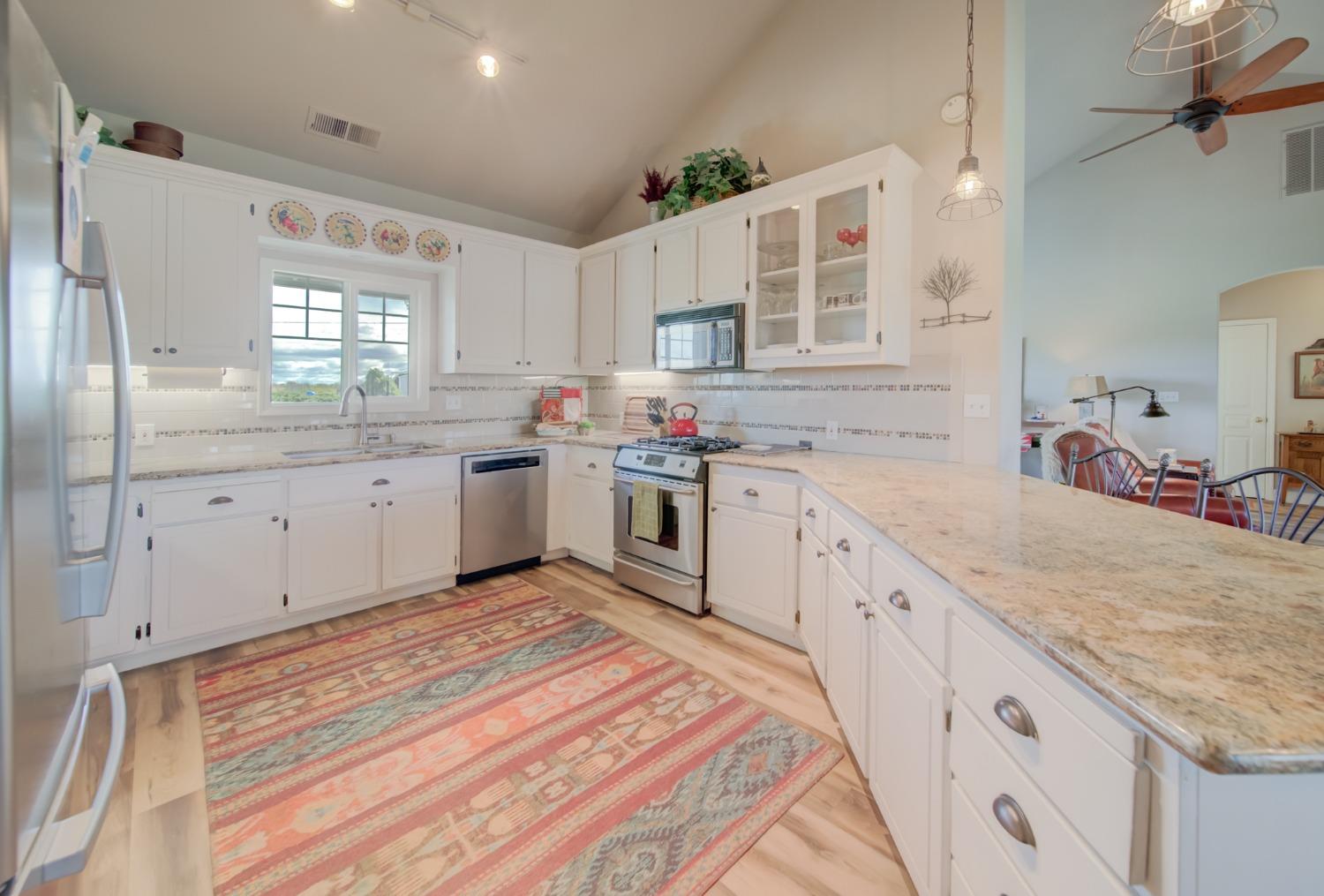Detail Gallery Image 26 of 50 For 18240 County Road 86, Esparto,  CA 95627 - 3 Beds | 2/1 Baths
