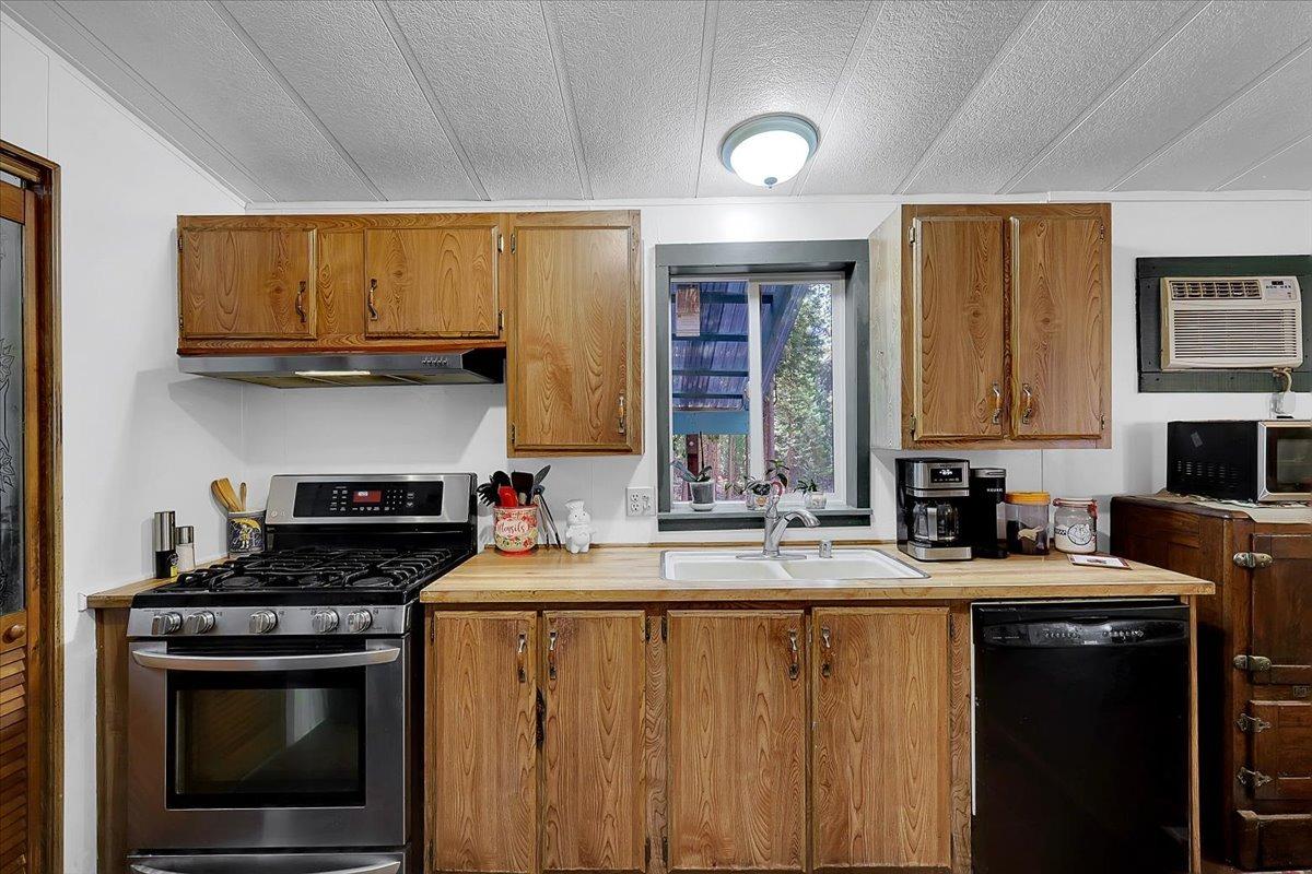Detail Gallery Image 15 of 35 For 77 Kirkwood Way, Clipper Mills,  CA 95930 - 3 Beds | 2 Baths