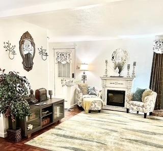 Detail Gallery Image 2 of 13 For 812 W Clover 66, Tracy,  CA 95376 - 3 Beds | 2 Baths