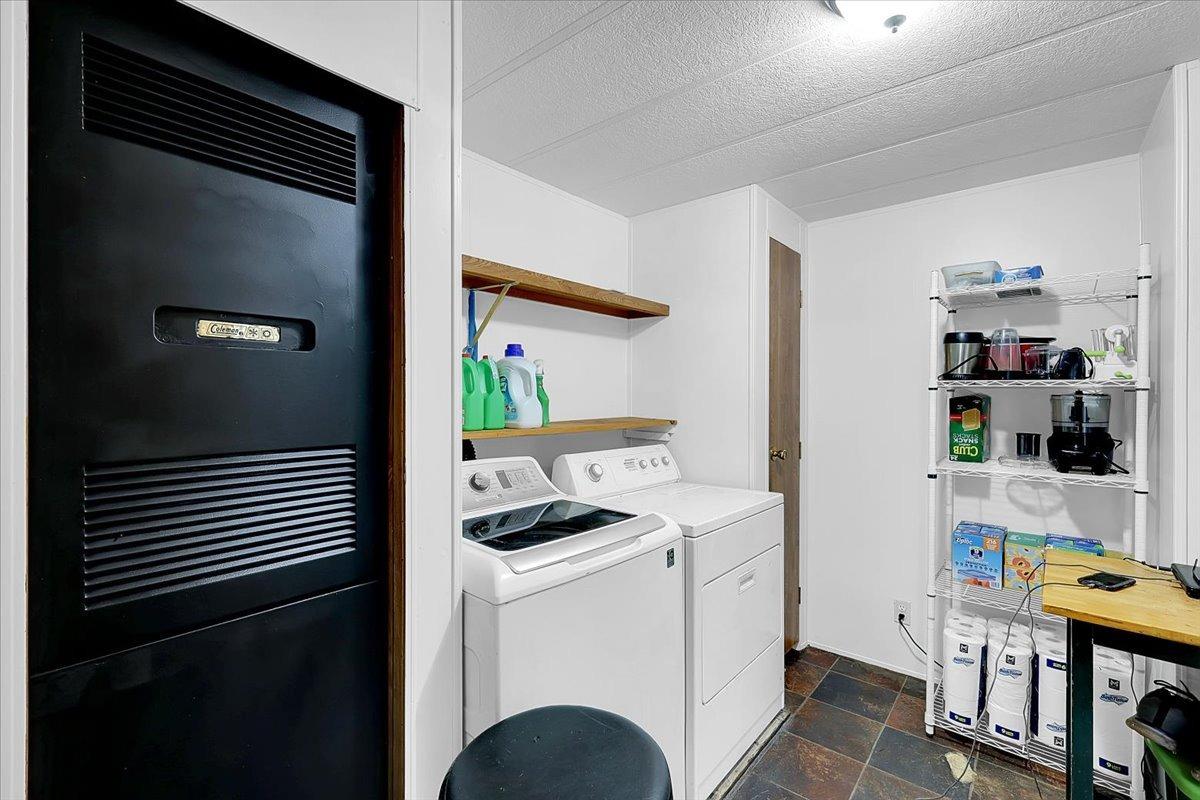 Detail Gallery Image 17 of 35 For 77 Kirkwood Way, Clipper Mills,  CA 95930 - 3 Beds | 2 Baths