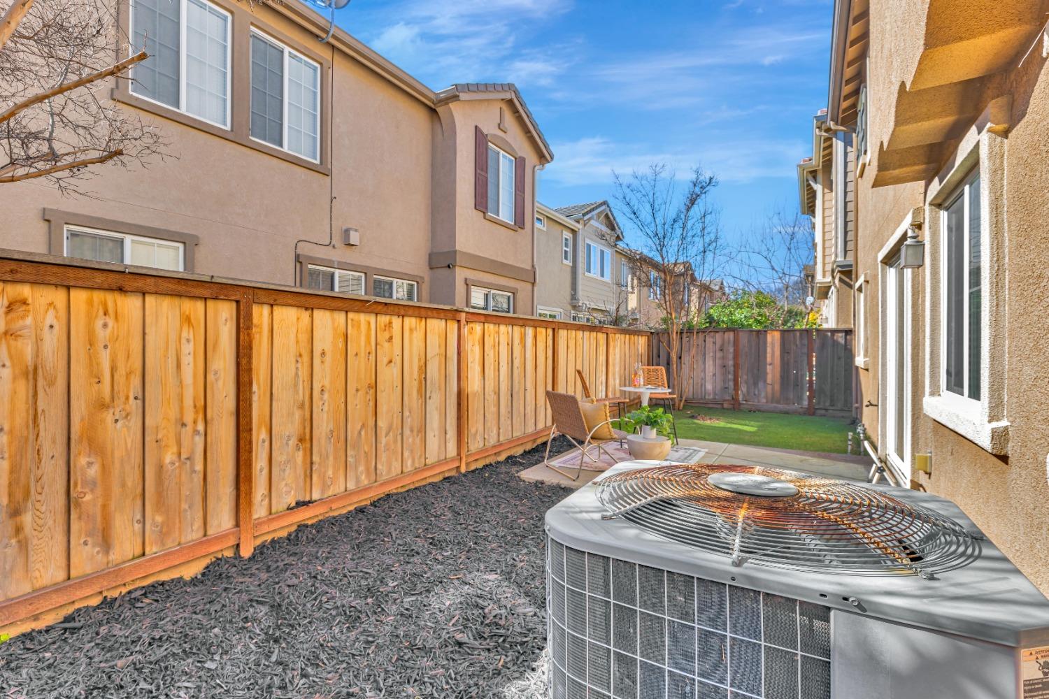 Detail Gallery Image 43 of 57 For 3012 Calla Lily Ln, Stockton,  CA 95209 - 4 Beds | 2/1 Baths