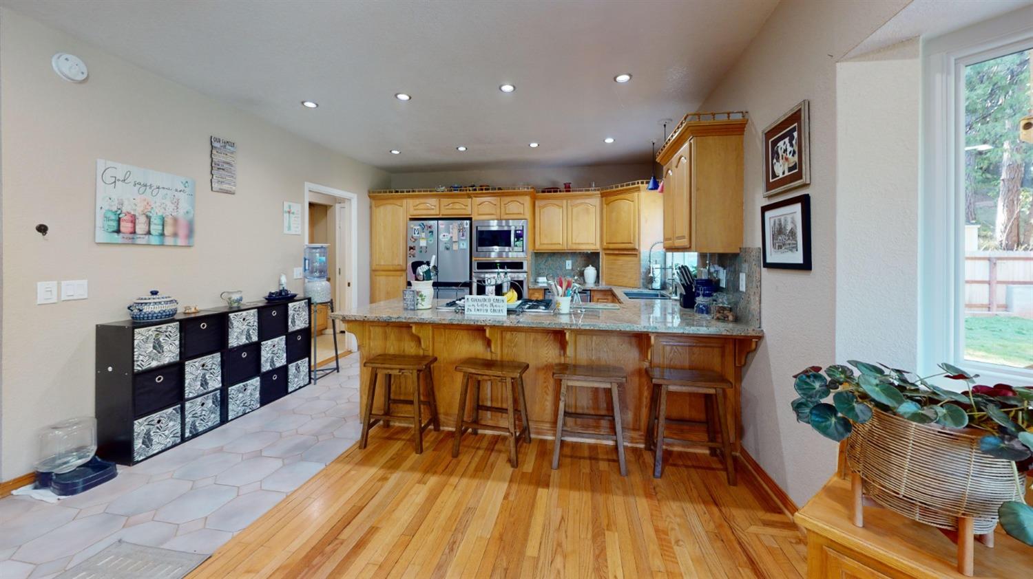 Detail Gallery Image 5 of 15 For 3321 N Canyon Rd, Camino,  CA 95709 - 3 Beds | 2/1 Baths