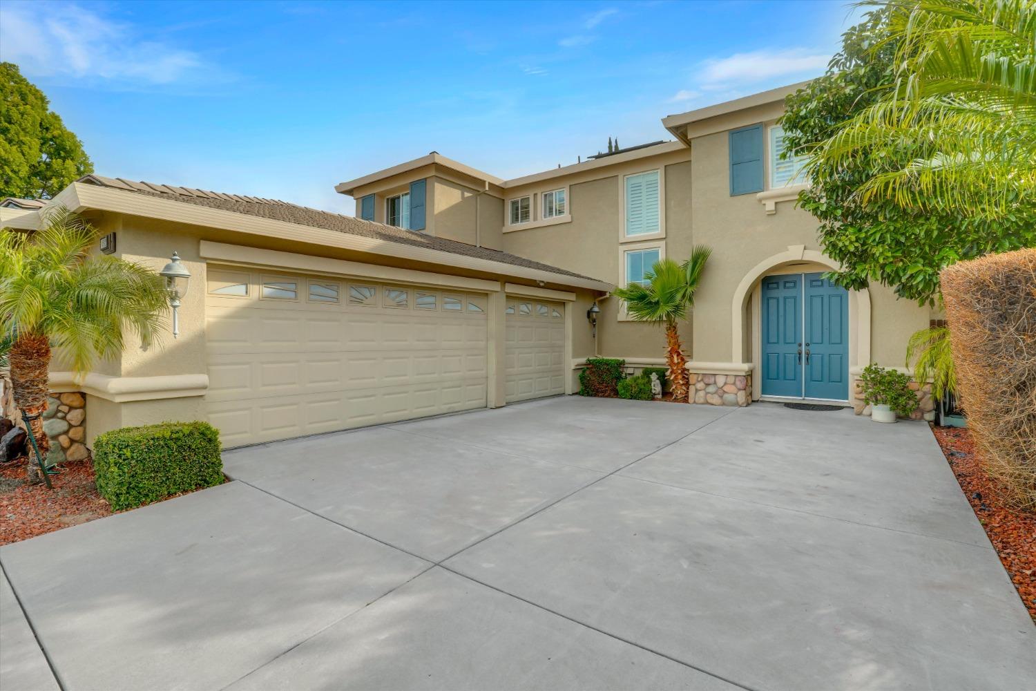 Detail Gallery Image 5 of 38 For 492 Banff Ct, Tracy,  CA 95377 - 5 Beds | 3 Baths