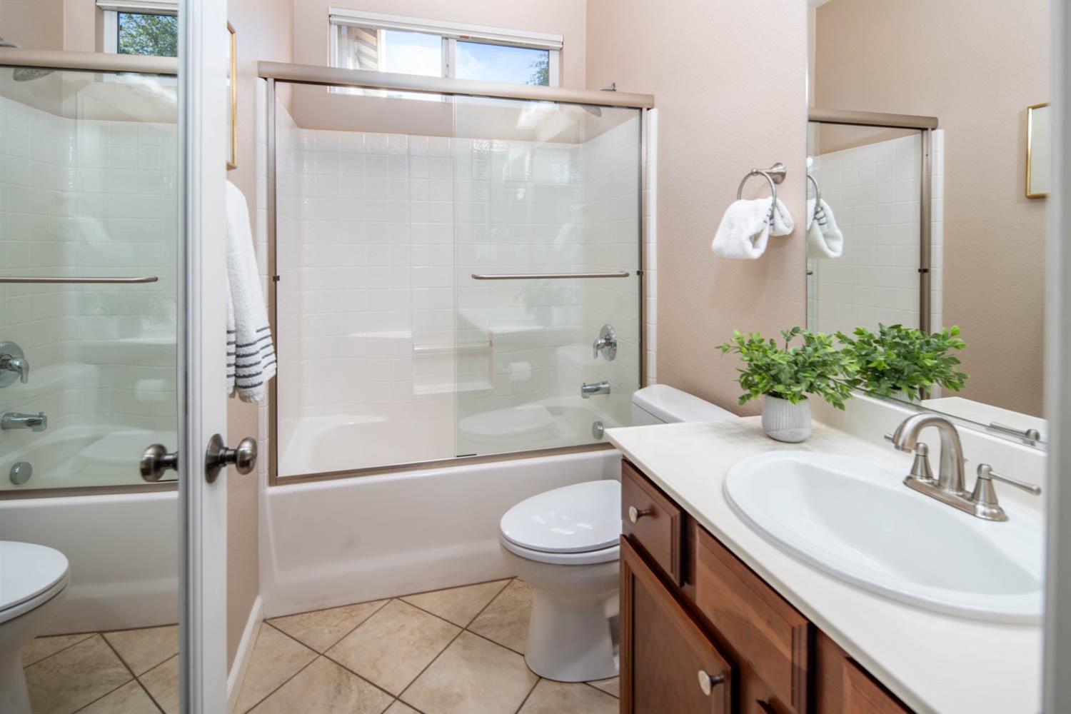 Muratura Way, El Dorado Hills, California image 8
