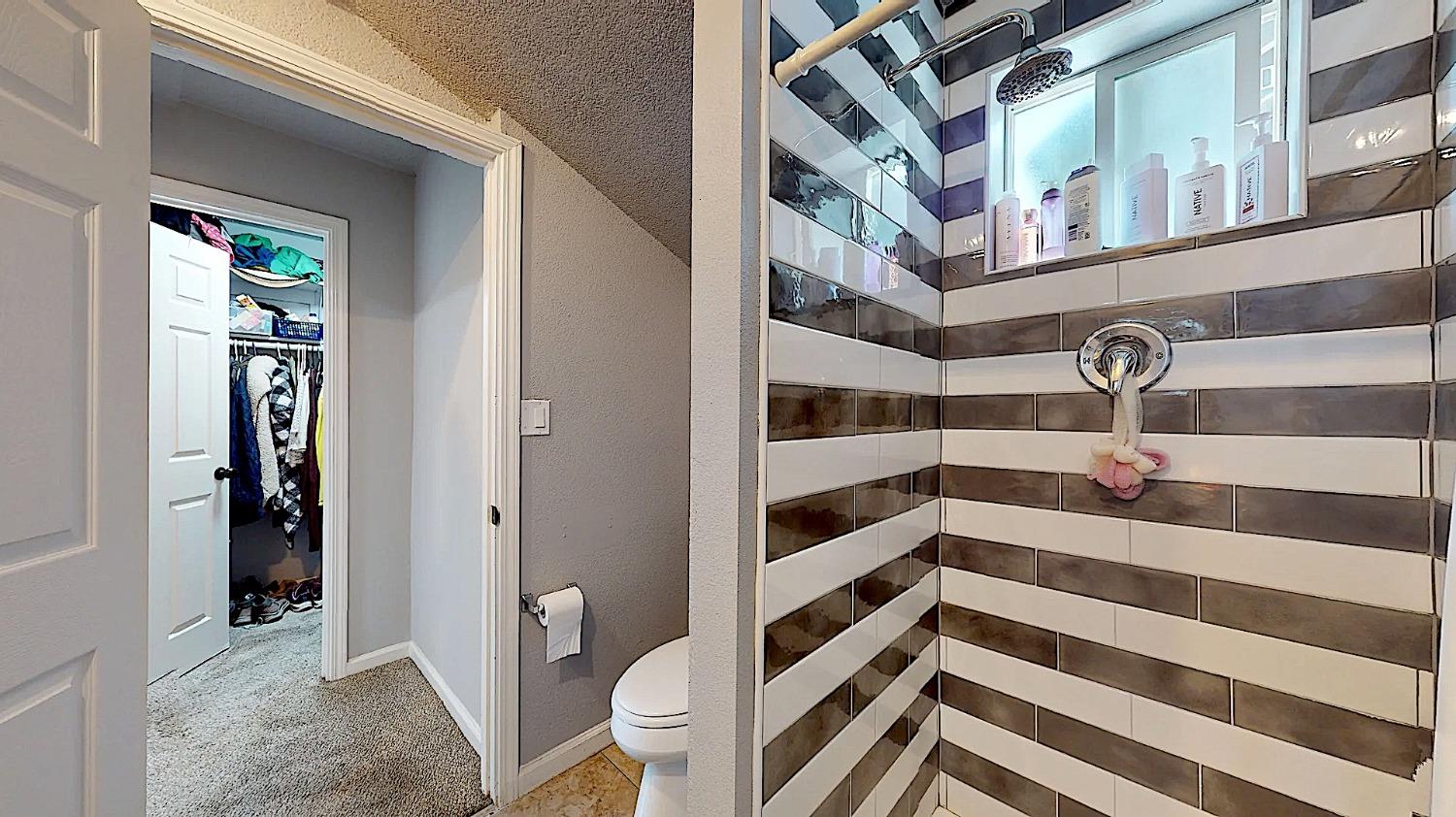 Detail Gallery Image 40 of 77 For 204 N Santa Ana Ave, Modesto,  CA 95354 - 5 Beds | 3 Baths