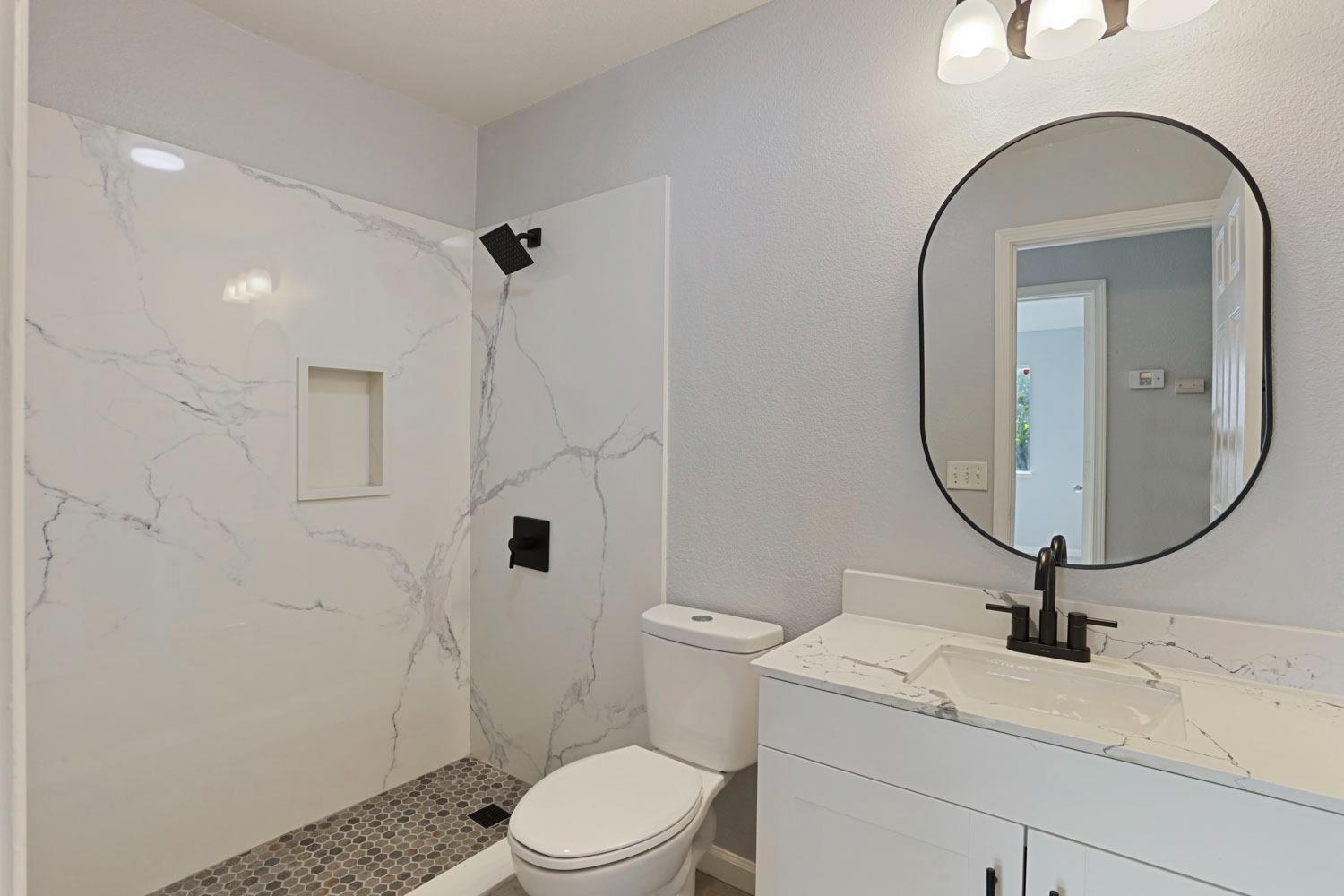 Detail Gallery Image 23 of 44 For 5449 Governor Cir, Stockton,  CA 95210 - 4 Beds | 2 Baths