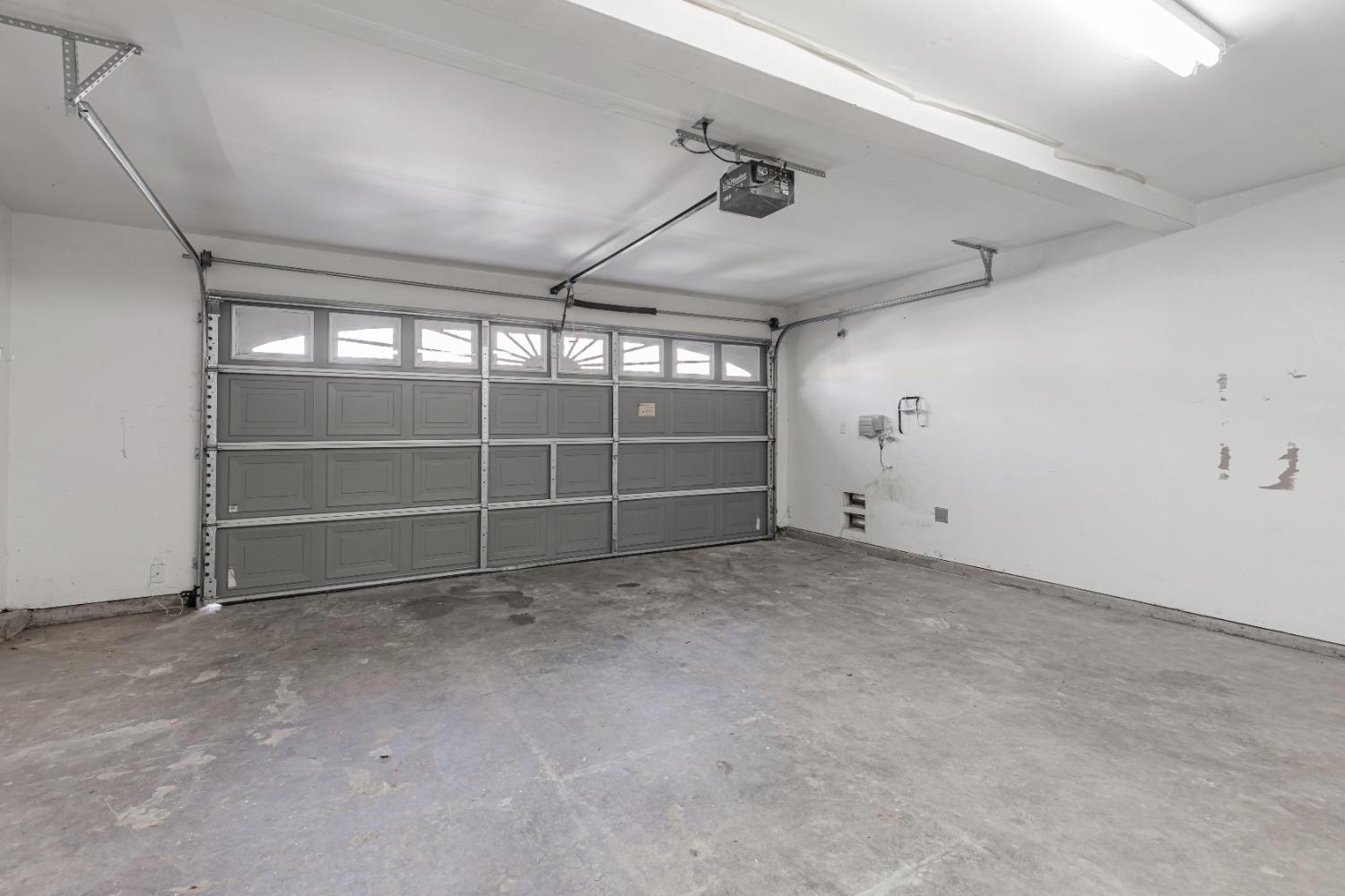 Detail Gallery Image 39 of 57 For 3012 Calla Lily Ln, Stockton,  CA 95209 - 4 Beds | 2/1 Baths