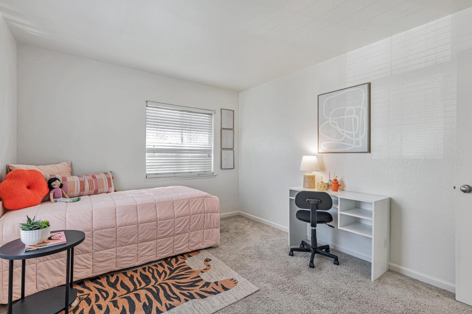 Detail Gallery Image 24 of 57 For 3012 Calla Lily Ln, Stockton,  CA 95209 - 4 Beds | 2/1 Baths