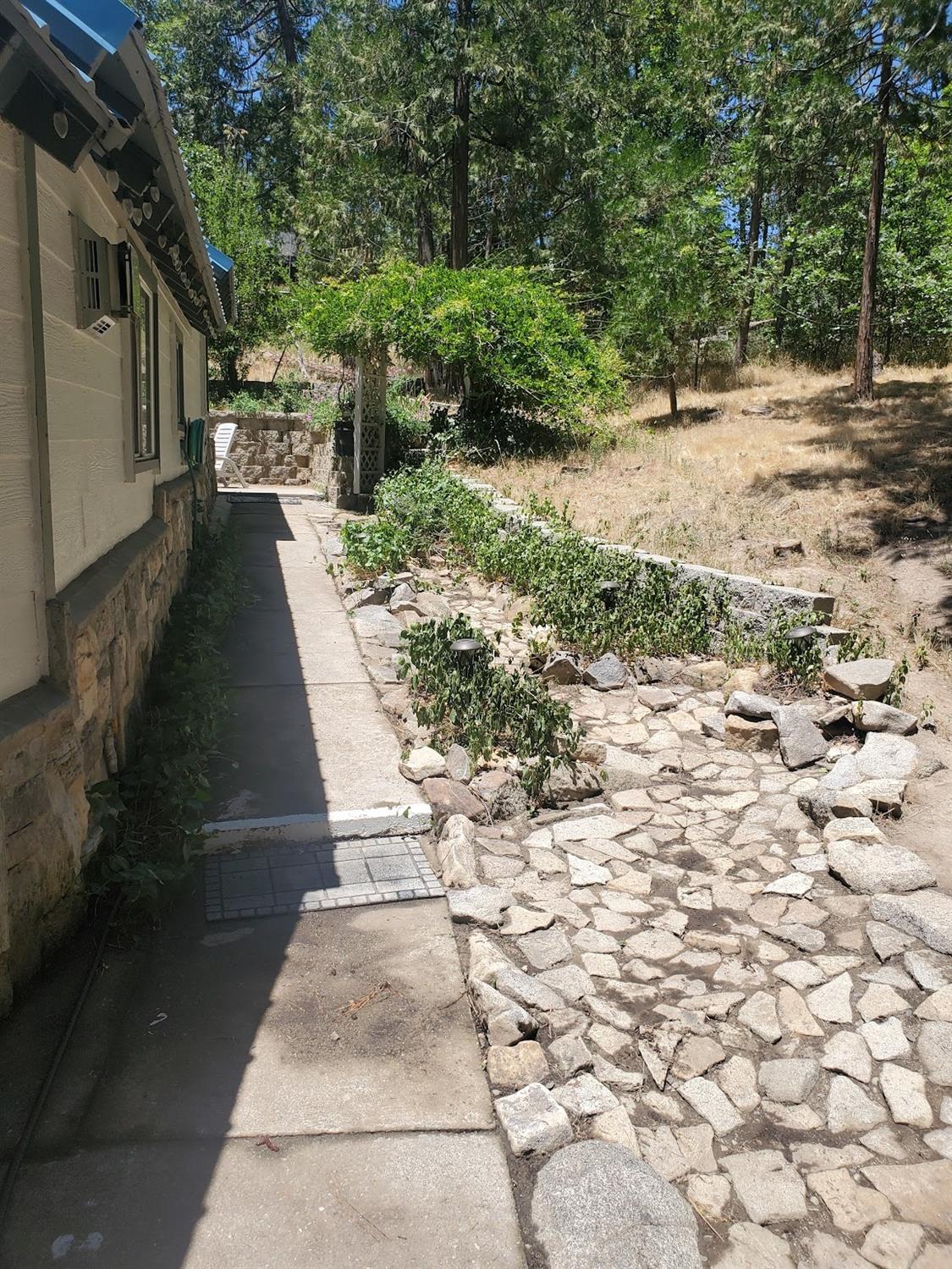 Detail Gallery Image 27 of 60 For 41770 Meadow Ln, Auberry,  CA 93602 - 1 Beds | 1 Baths