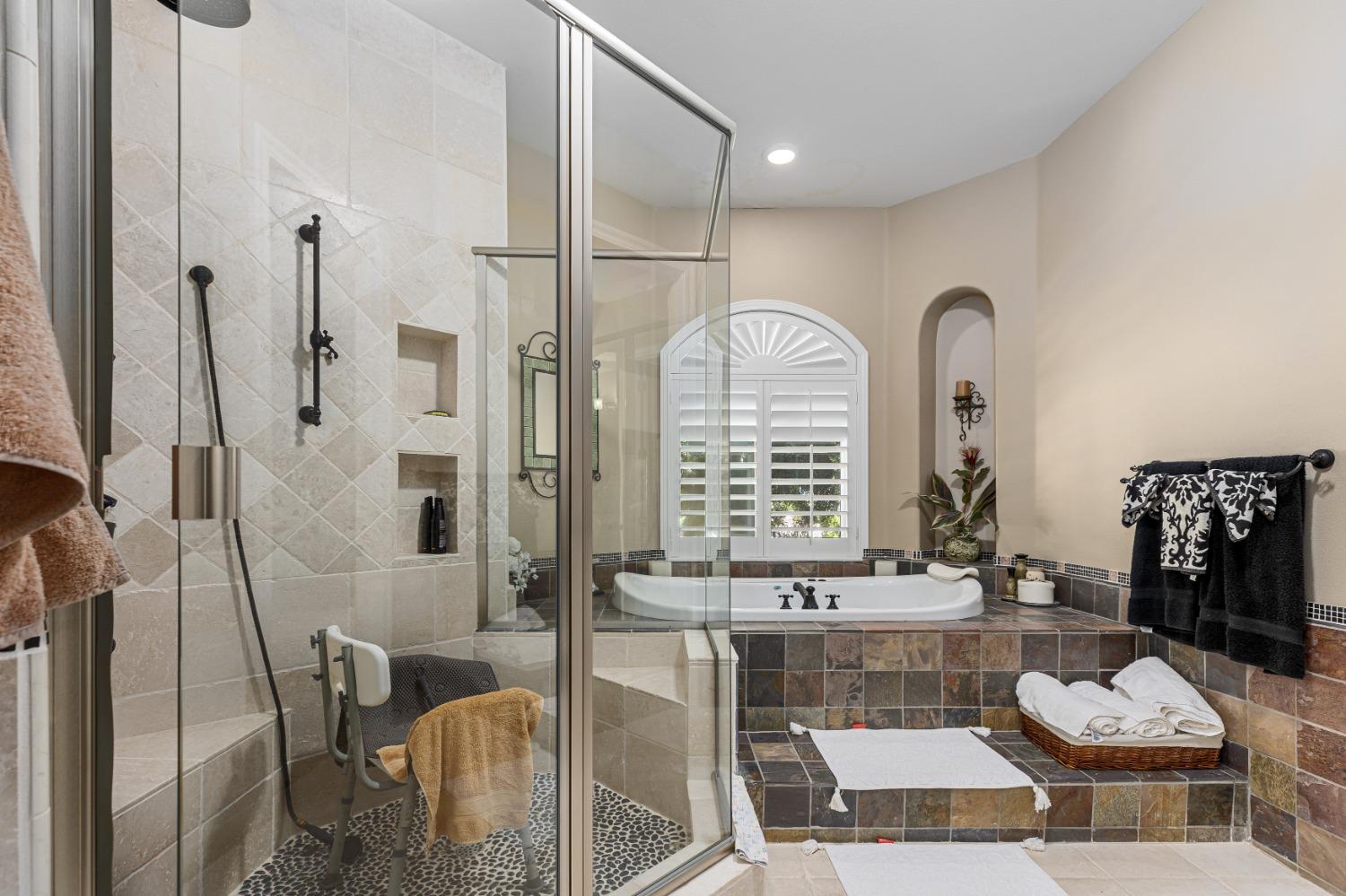Detail Gallery Image 68 of 76 For 19149 Saint John Rd, Escalon,  CA 95320 - 6 Beds | 6/1 Baths