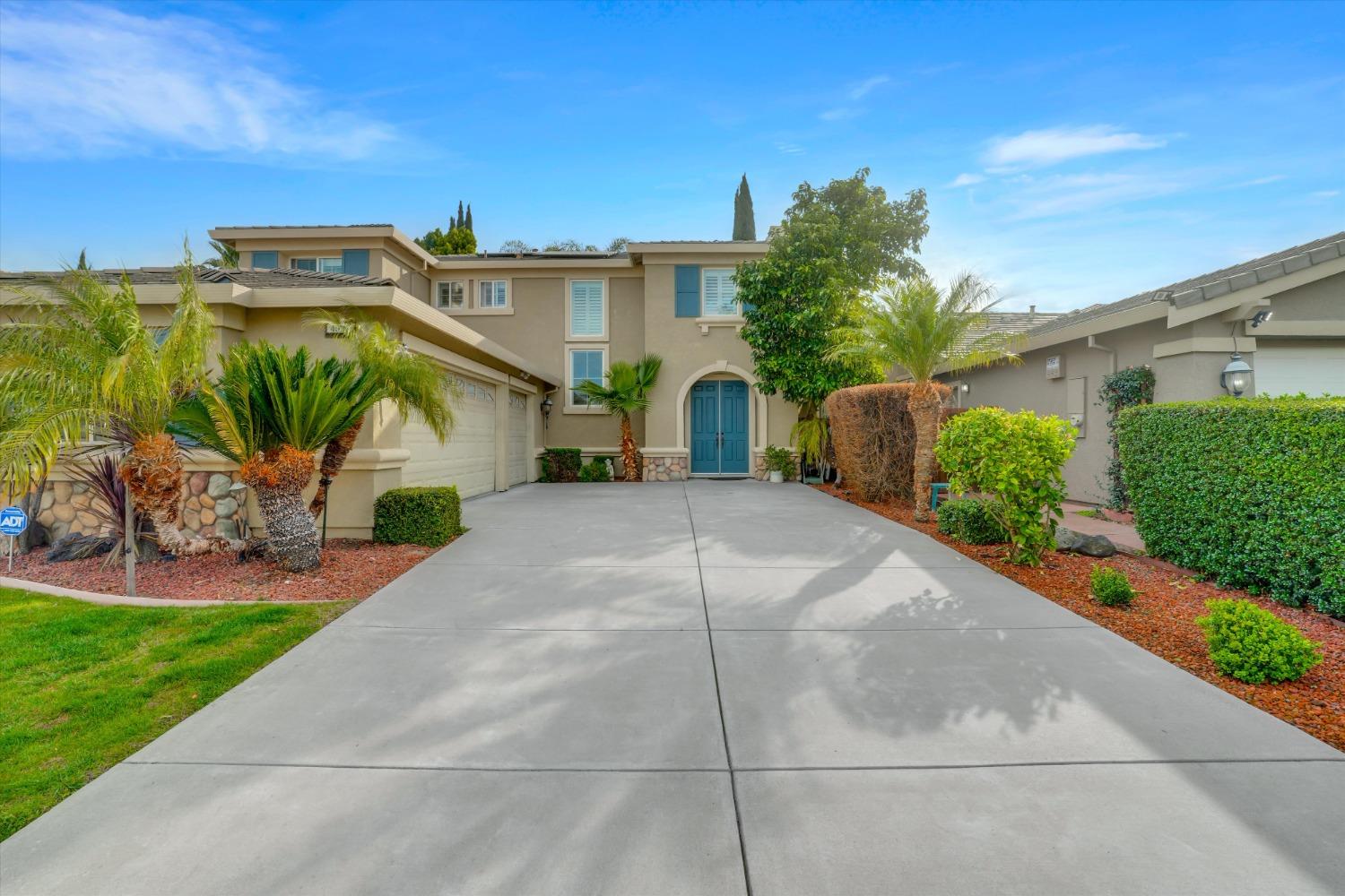 Detail Gallery Image 2 of 38 For 492 Banff Ct, Tracy,  CA 95377 - 5 Beds | 3 Baths
