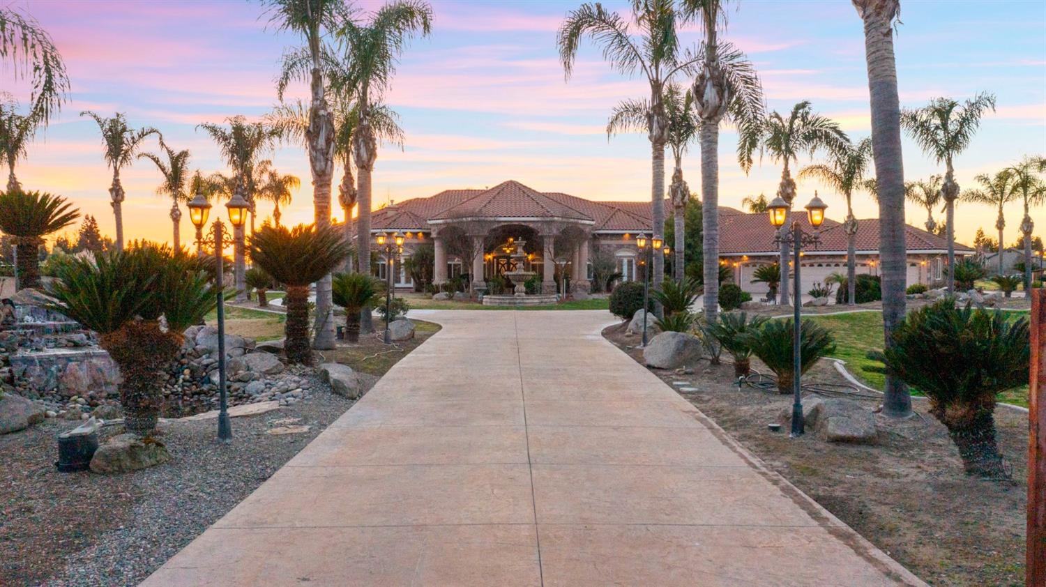 Detail Gallery Image 3 of 76 For 19149 Saint John Rd, Escalon,  CA 95320 - 6 Beds | 6/1 Baths