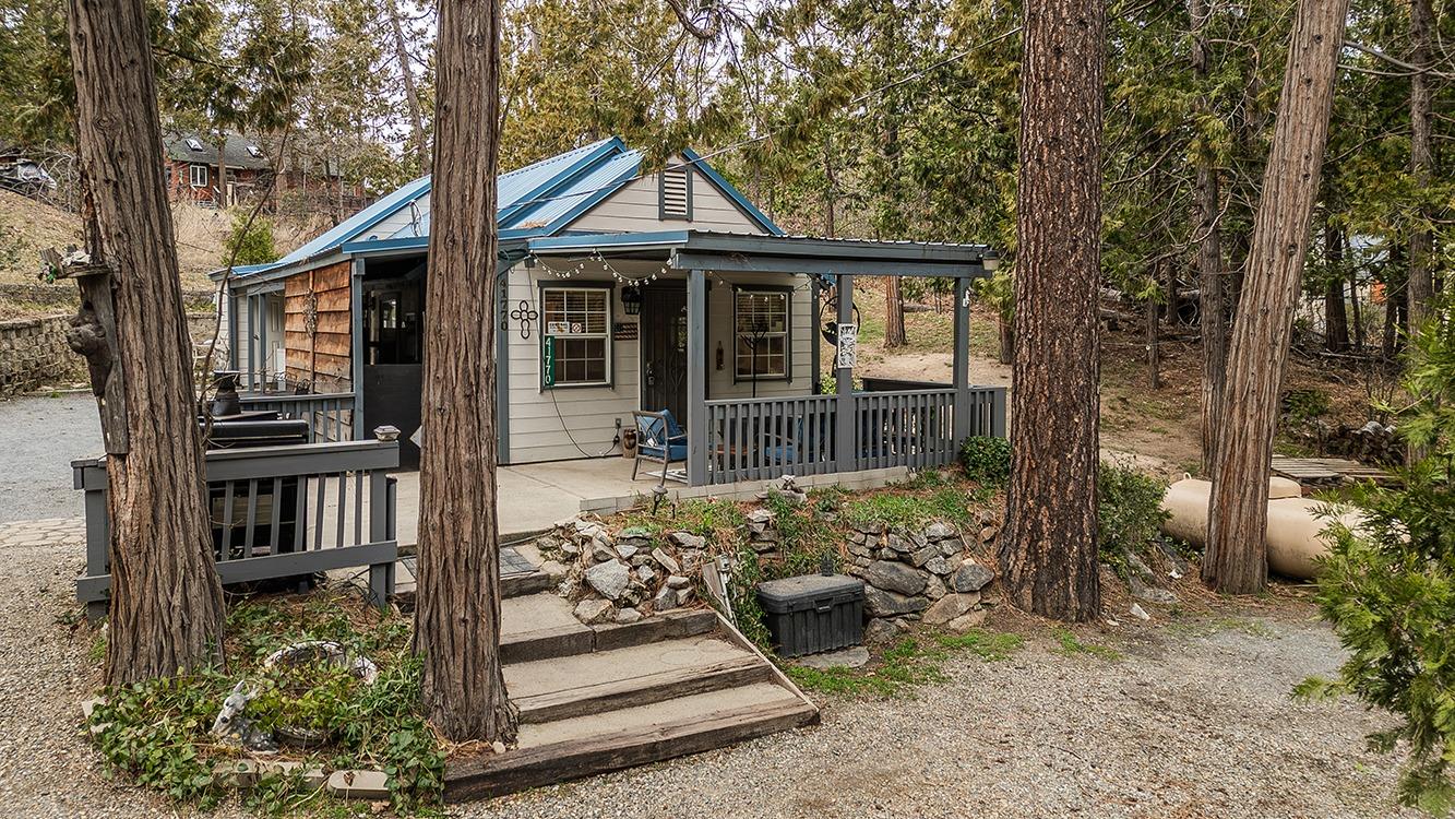 Detail Gallery Image 1 of 60 For 41770 Meadow Ln, Auberry,  CA 93602 - 1 Beds | 1 Baths