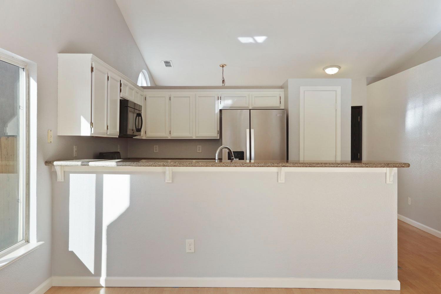 Detail Gallery Image 19 of 44 For 5449 Governor Cir, Stockton,  CA 95210 - 4 Beds | 2 Baths