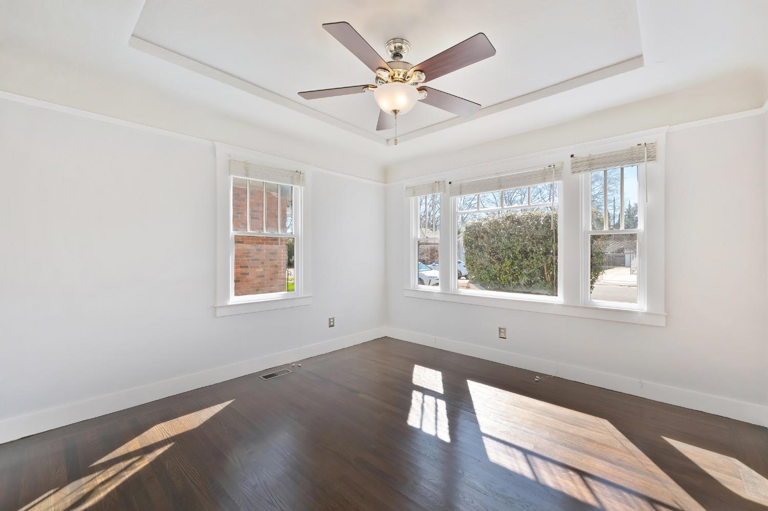 Burnett Way, Sacramento, CA, 95818-2437
