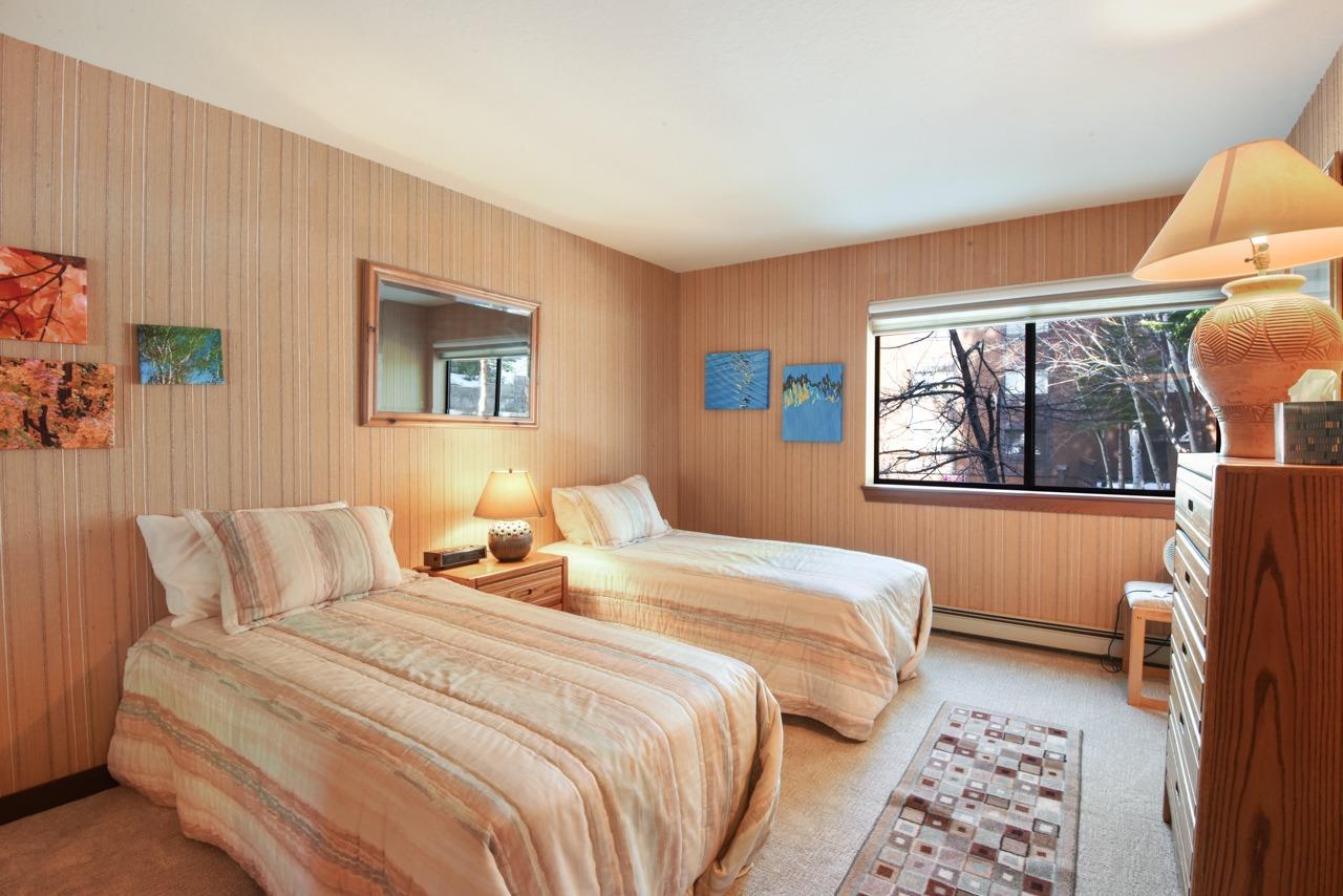 Detail Gallery Image 9 of 36 For Address Is Not Disclosed,  Other City,  CA 89451 - 2 Beds | 2 Baths