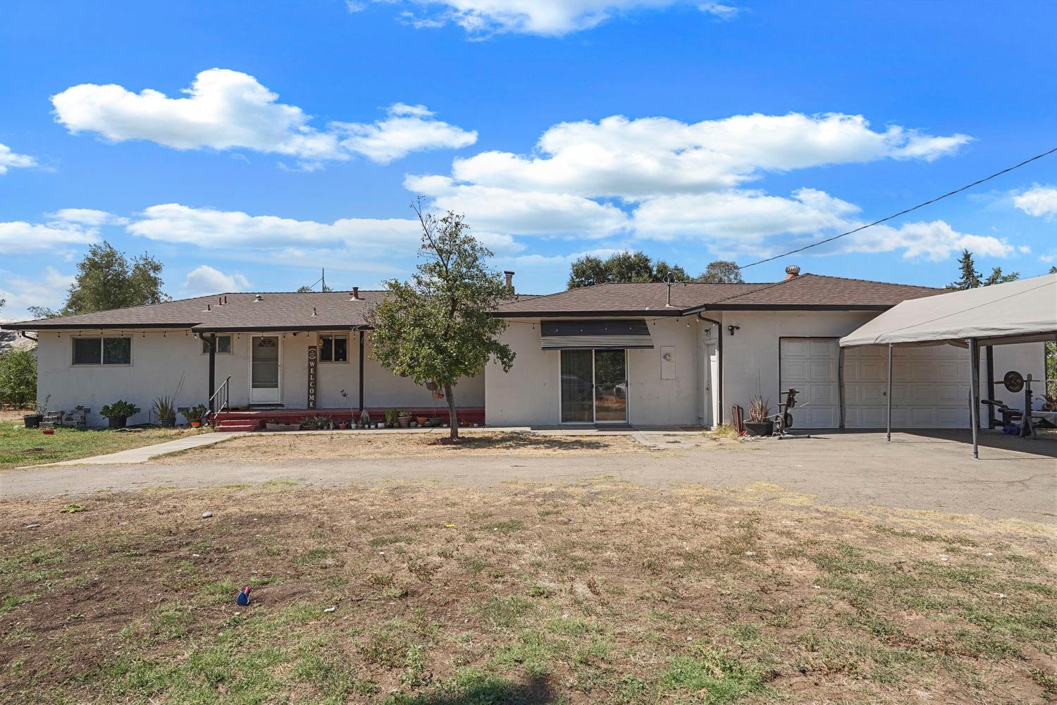 Detail Gallery Image 1 of 1 For 6595 S Jack Tone Rd, Stockton,  CA 95215 - 3 Beds | 1 Baths