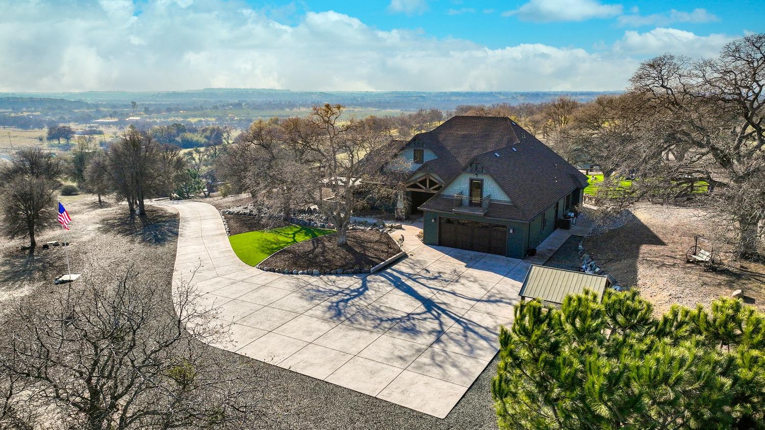 Detail Gallery Image 1 of 1 For 5331 Meagan Ln, Valley Springs,  CA 95252 - 3 Beds | 3 Baths