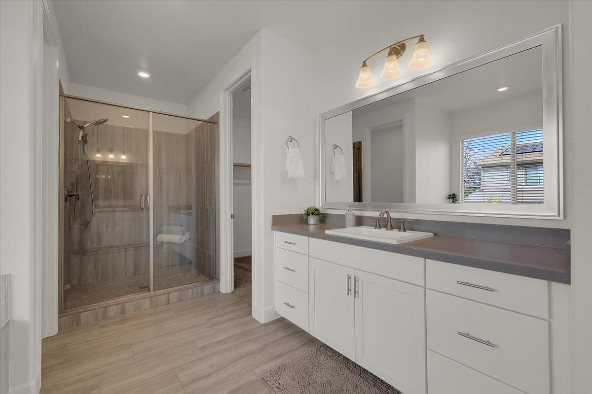 Laceneck, El Dorado Hills, California image 38