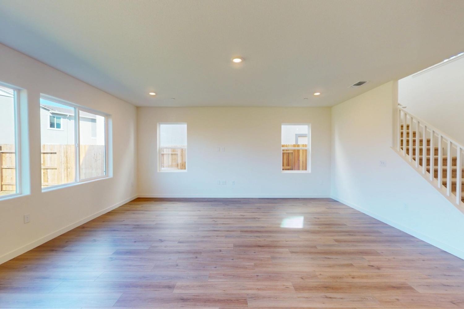 Cambery Drive, Rancho Cordova, California image 23