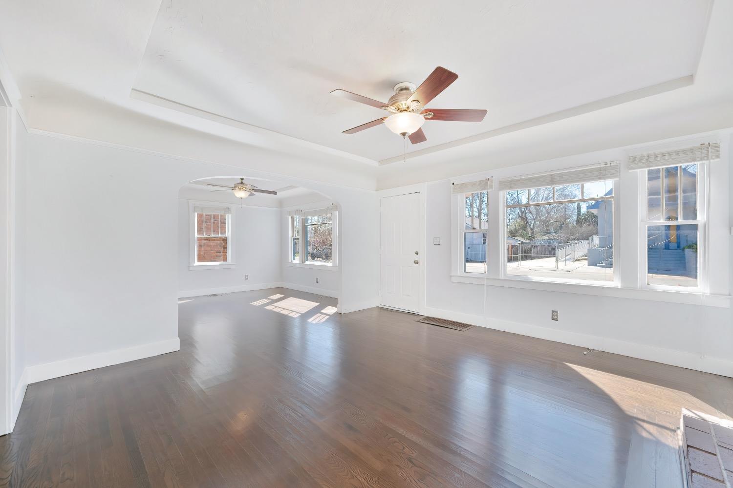 Burnett Way, Sacramento, CA, 95818-2437