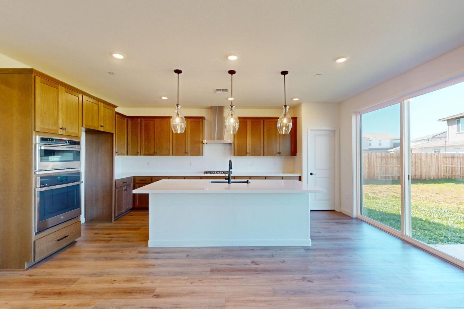 Cambery Drive, Rancho Cordova, California image 6