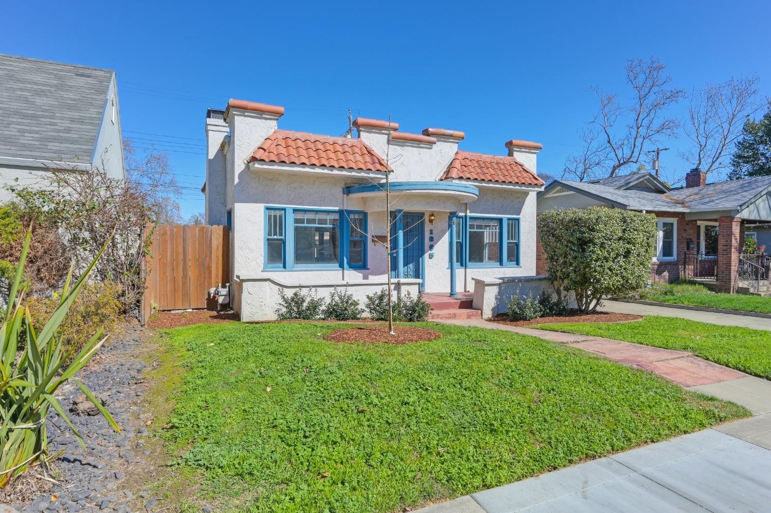 Burnett Way, Sacramento, CA, 95818-2437