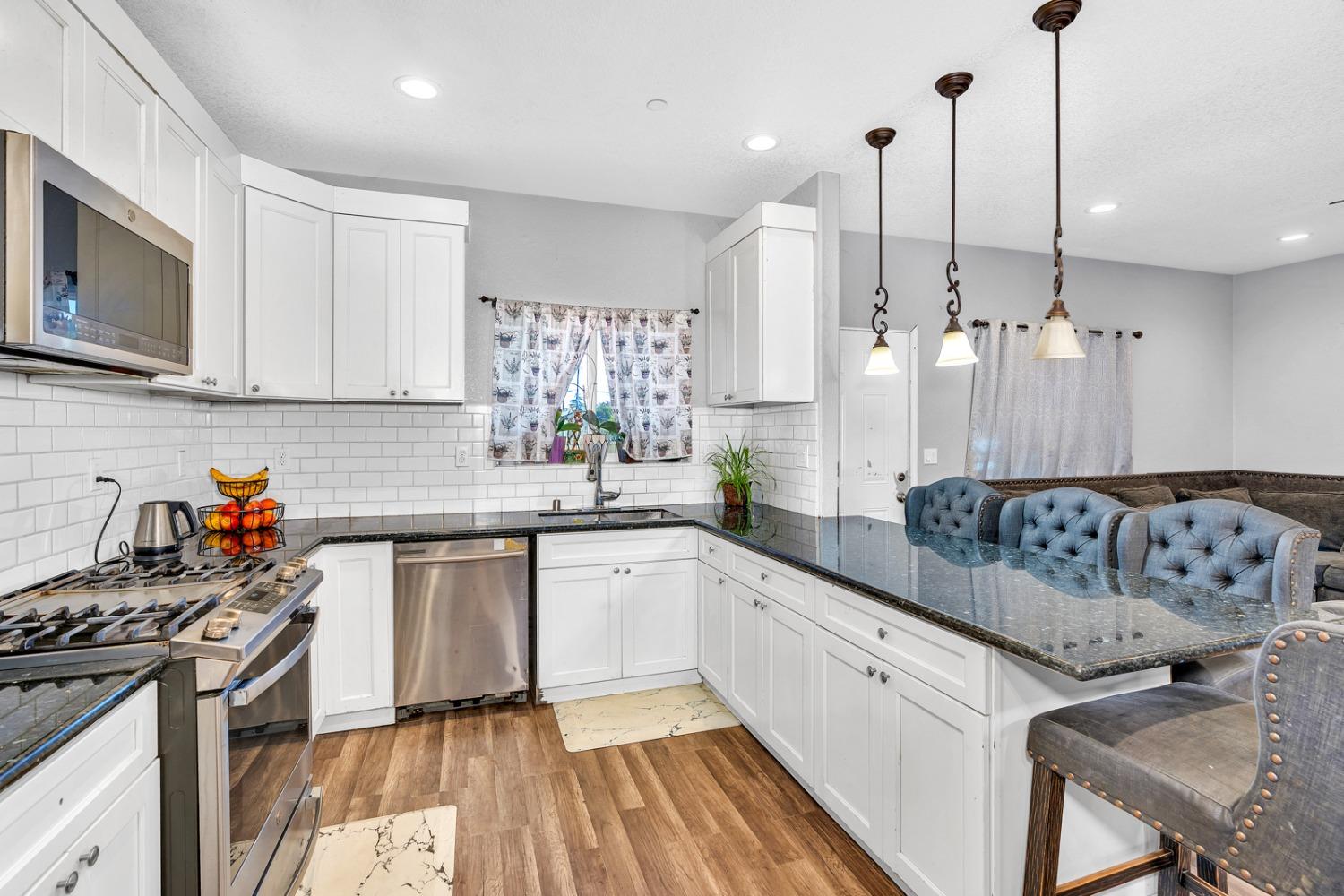 Detail Gallery Image 21 of 55 For 509 Kerr Ave, Modesto,  CA 95354 - 3 Beds | 2/1 Baths