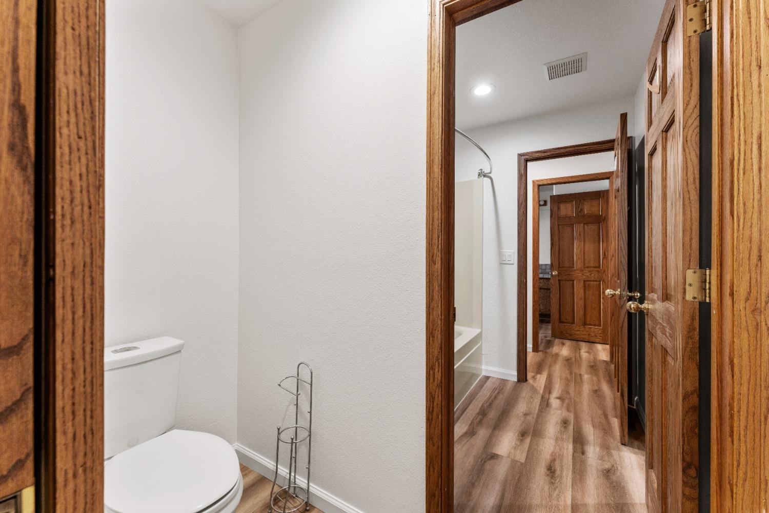 Detail Gallery Image 30 of 98 For 791 N Circle Dr, Diamond Springs,  CA 95619 - 6 Beds | 4/2 Baths