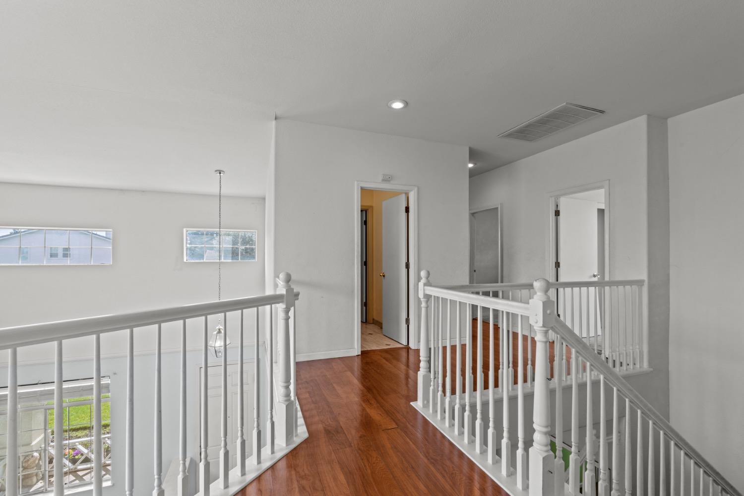 Detail Gallery Image 11 of 25 For 3649 Oakshores Dr, Stockton,  CA 95209 - 5 Beds | 3 Baths