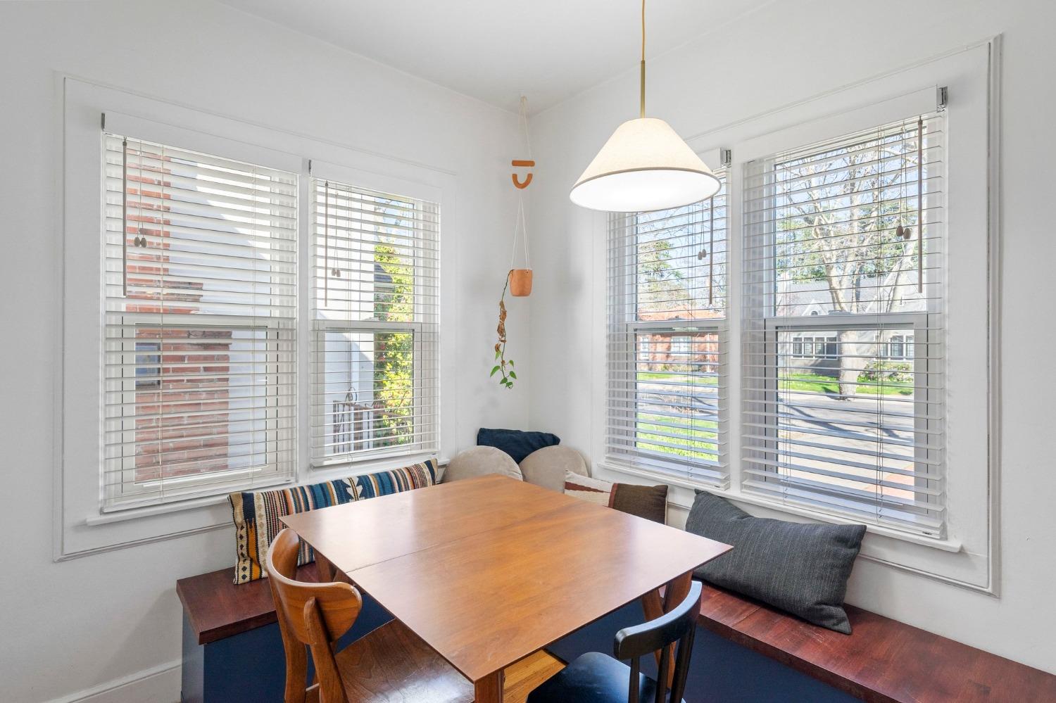 Highland Avenue, Sacramento, CA, 95818-3518